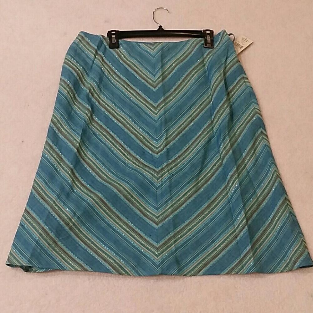 Linen A-line skirt new - Picture 3 of 5
